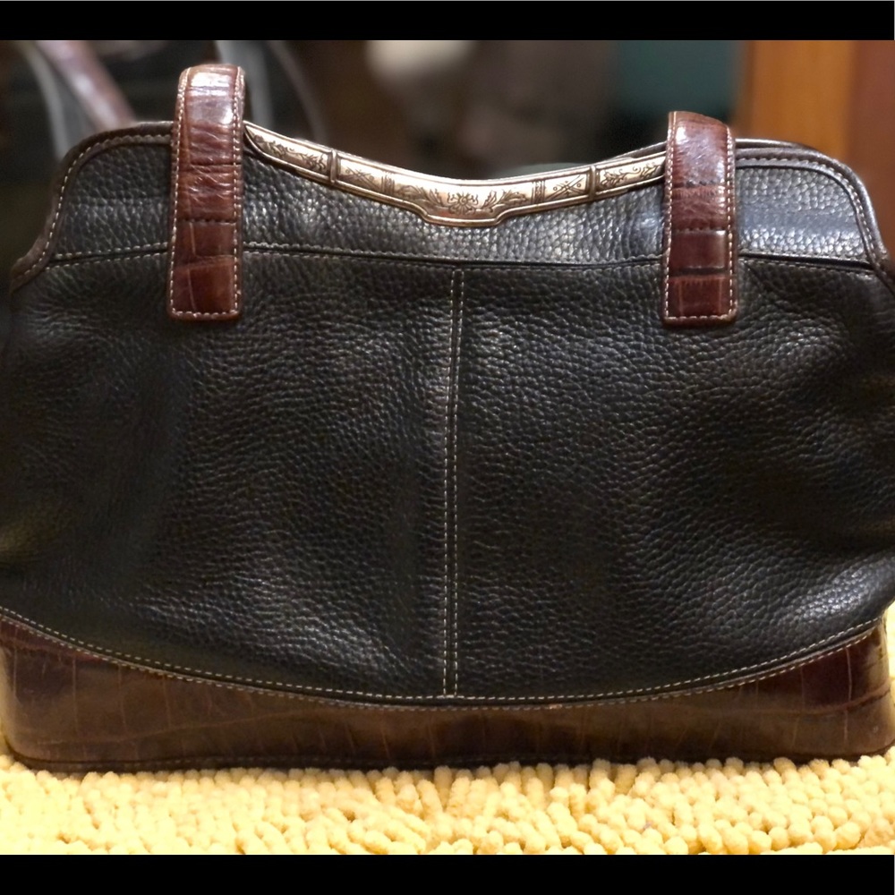 Brighton : Leather Shoulder bags !! Brighton collection handbags